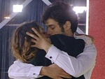 Grande Fratello 11, Bacio tra Davide ed Erinela