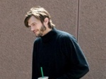 Ashton Kutcher, il ruolo di Steve Jobs l'ha mandato in ospedale